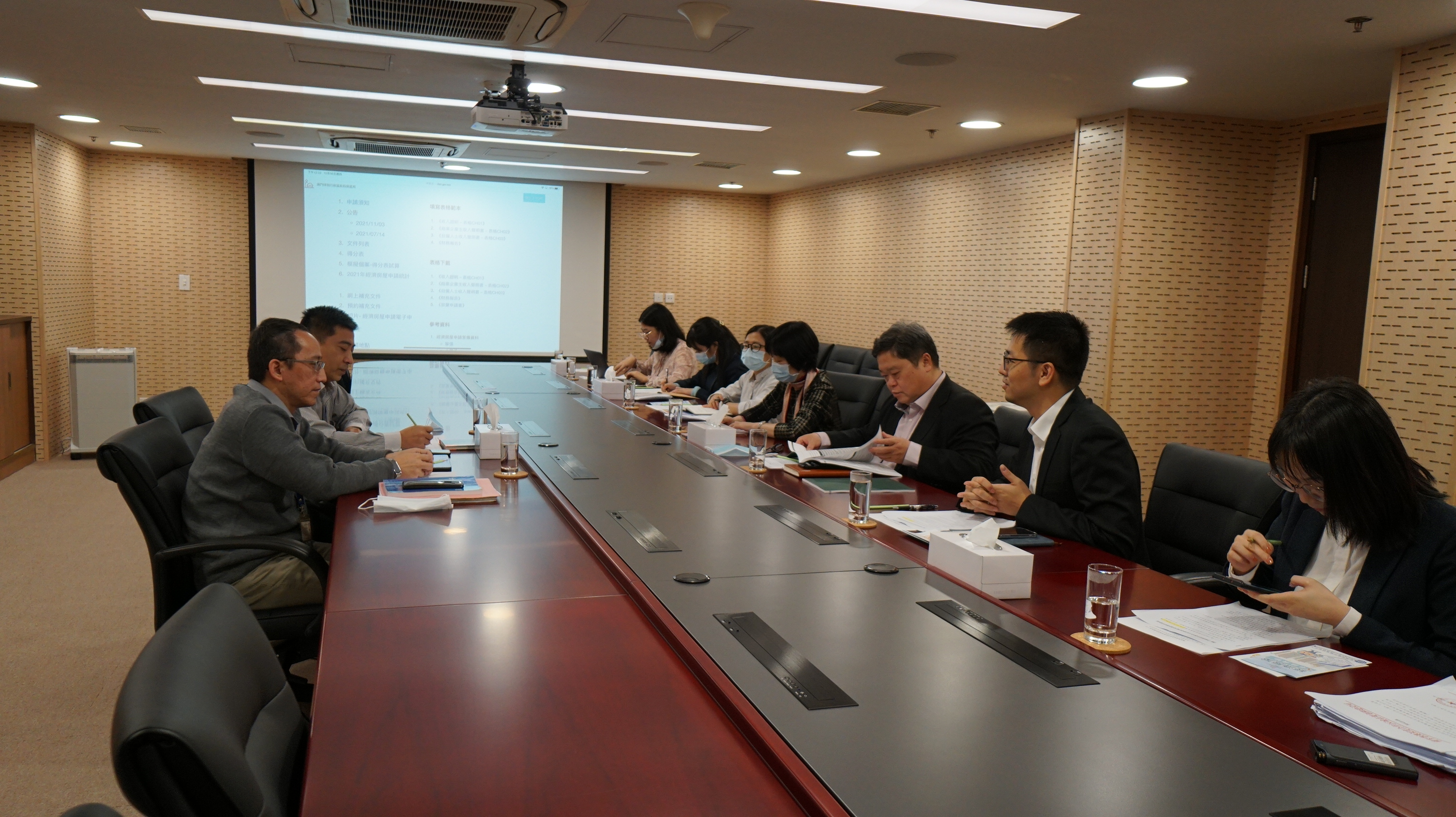 Visita da Direcção dos Serviços de Planeamento e Construção Urbana da Zona de Cooperação Aprofundada entre Guangdong e Macau em Hengqin - Fot. 1